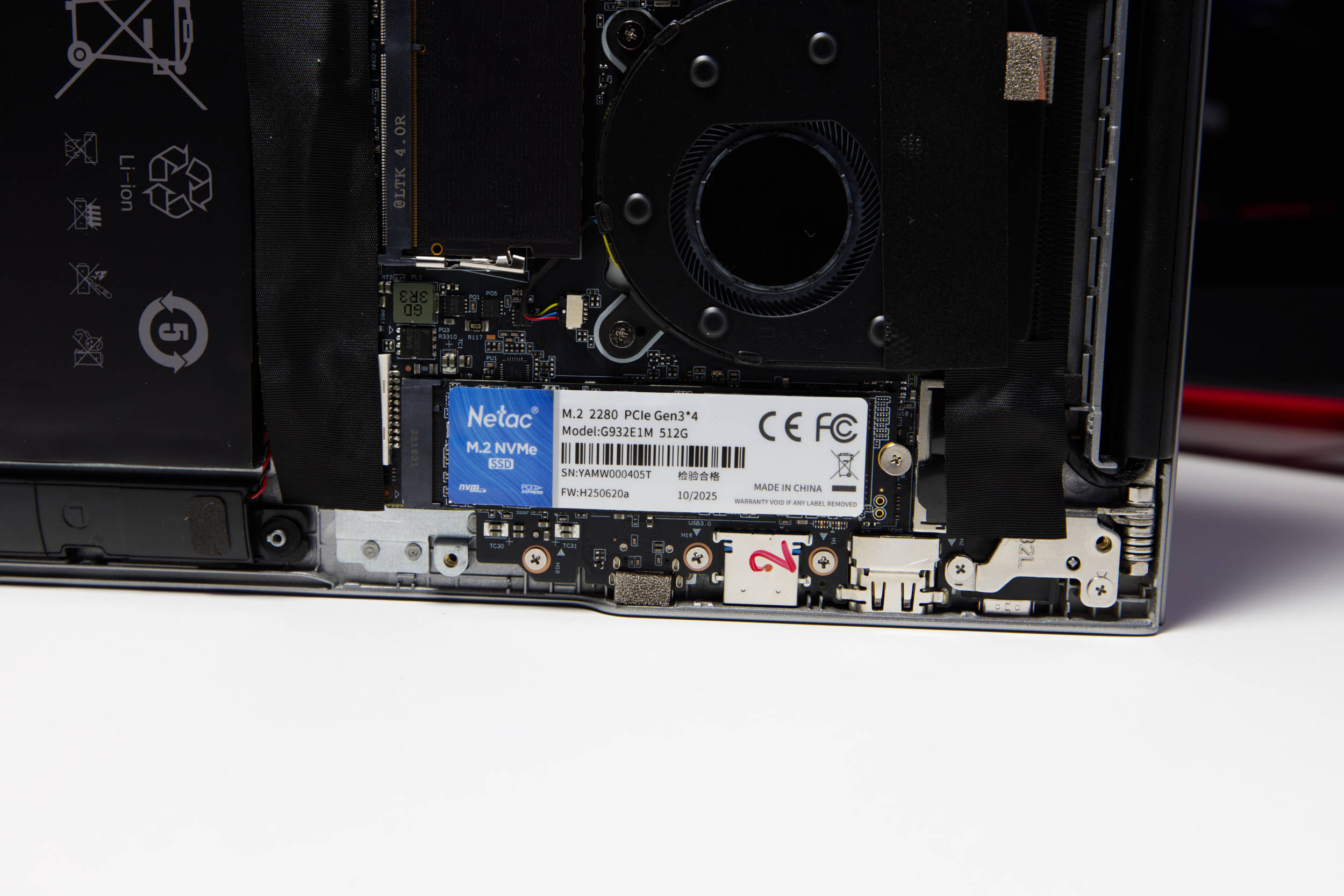 ACEMAGIC RX16 NVMe SSD ACEMAGIC RX16 NVMe SSD