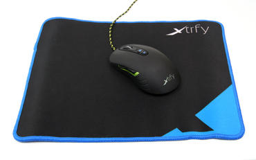 Xtrfy XG-M2 (auf Mauspad, Xtrfy XGP1-M3-BL)