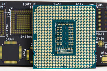 Intel Core i5-11600KF Substrat Rückseite