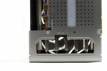 Sapphire Radeon RX 7700 XT Nitro+ Lüfteranschluss
