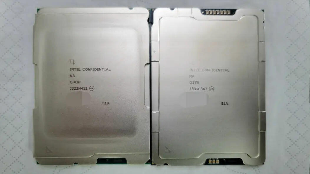 Intel-XeonXeon W7 2595X-Q3QD)Xeon W9 3575X-Q3TR  Bild © bilibili