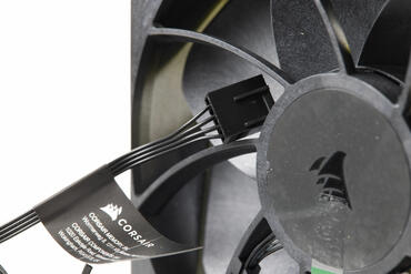 Corsair RS120 Max PWM-Stecker