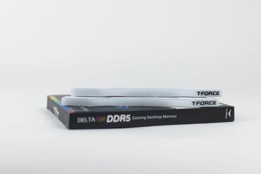 TeamGroup T-Force DELTA RGB 32GB DDR5 Design