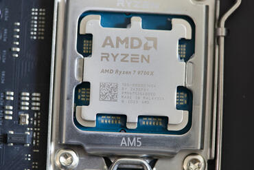 AMD Ryzen 7 9700X CPU im AM5 Sockel