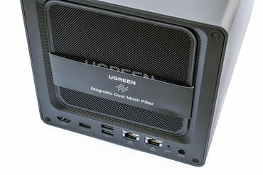 Ugreen DXP4800 Plus Rückseite 2