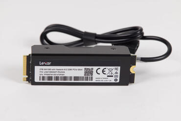 Lexar Professional NM1090 unten