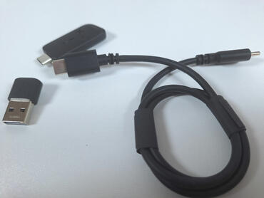 HyperX Cloud III Wireless 004 - Kabel und Dongle