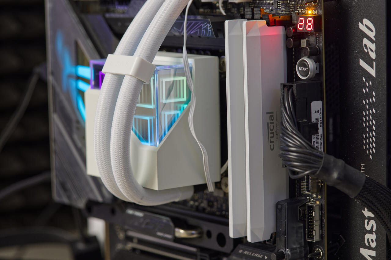 Crucial DDR5 Pro Overclocking im System  Bild © PCMasters.de