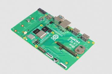 Raspberry Pi Compute Module 5 mit Board