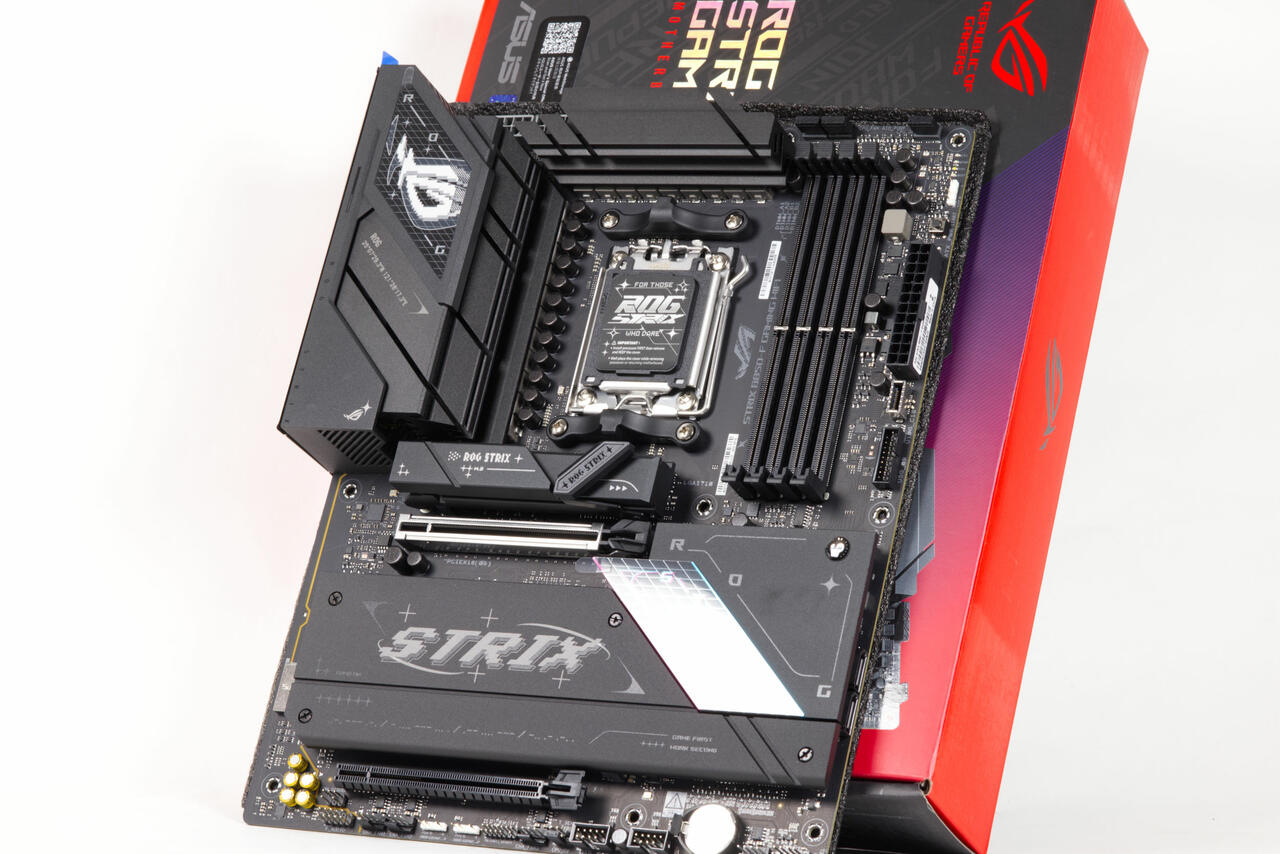 ASUS ROG STRIX B850 F Gaming WIFI Test Review  Bild © PCMasters.de