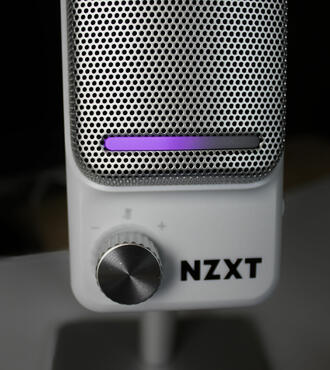 NZXT Capsule Elite Status LED Lautstärke Mikrofon hälfte